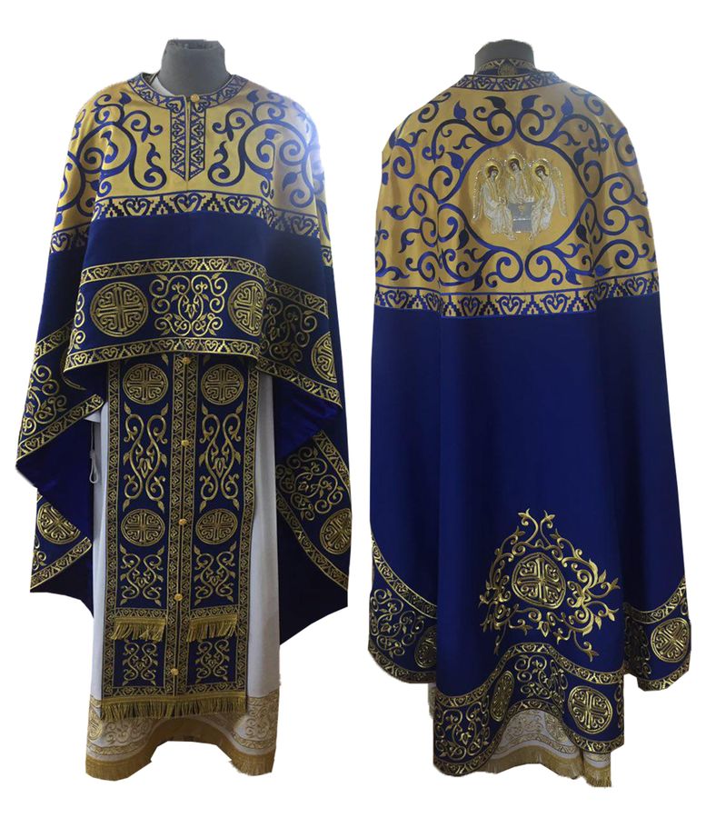 Vestments of the priestly "CRISO"
